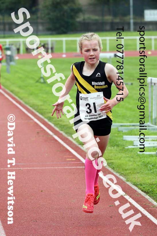 Women and Girls 1500 metres, 2021 North Eastern Track and Field Champs., Middesbrough. Photo: David T. Hewitson/Sports for All Pics